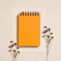 7,5 × 11 cm Ahşap Kapaklı Not Defteri